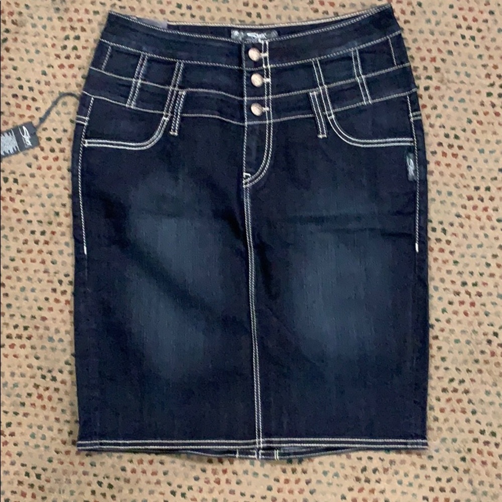 Silver Jeans Amy Skirt